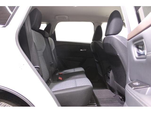 エクストレイル X e-4ORCE 禁煙車 ワンオーナー 純正9インチディスプレイオーディオ バックカメラ プロパイロット ステアリングヒーター 前席シートヒーター 電動リアゲート 純正18インチアルミホイール 運転席パワーシート(37枚目)