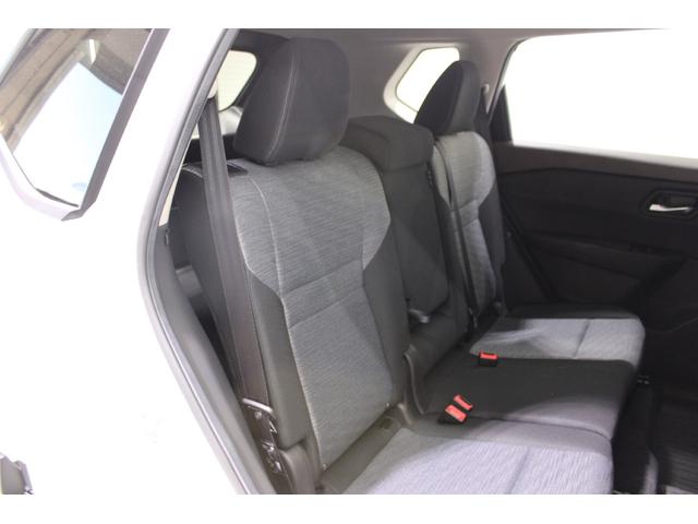 エクストレイル X e-4ORCE 禁煙車 ワンオーナー 純正9インチディスプレイオーディオ バックカメラ プロパイロット ステアリングヒーター 前席シートヒーター 電動リアゲート 純正18インチアルミホイール 運転席パワーシート(38枚目)