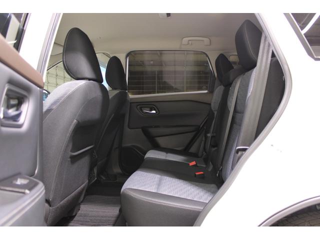 エクストレイル X e-4ORCE 禁煙車 ワンオーナー 純正9インチディスプレイオーディオ バックカメラ プロパイロット ステアリングヒーター 前席シートヒーター 電動リアゲート 純正18インチアルミホイール 運転席パワーシート(39枚目)