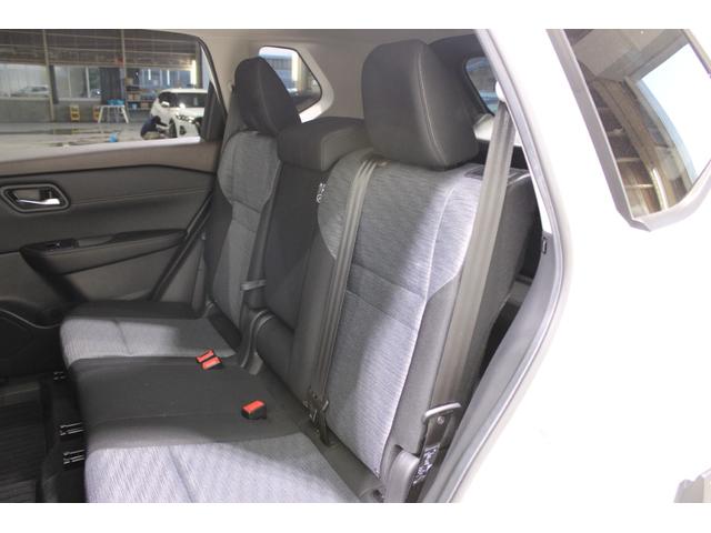 エクストレイル X e-4ORCE 禁煙車 ワンオーナー 純正9インチディスプレイオーディオ バックカメラ プロパイロット ステアリングヒーター 前席シートヒーター 電動リアゲート 純正18インチアルミホイール 運転席パワーシート(40枚目)