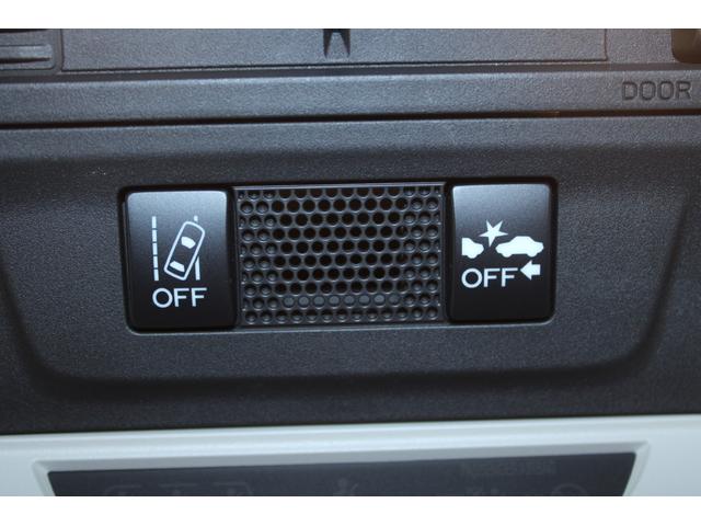 ＸＶ アドバンス　禁煙車　パナソニック製ナビ　アイサイト　前席シートヒーター　ハーフレザーシート　メモリー付パワーシート　ＥＴＣ　ＬＥＤヘッドライト　フロントフォグライト　純正１８インチアルミホイール　プッシュスタート（6枚目）