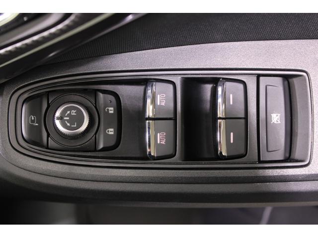 ＸＶ アドバンス　禁煙車　パナソニック製ナビ　アイサイト　前席シートヒーター　ハーフレザーシート　メモリー付パワーシート　ＥＴＣ　ＬＥＤヘッドライト　フロントフォグライト　純正１８インチアルミホイール　プッシュスタート（50枚目）