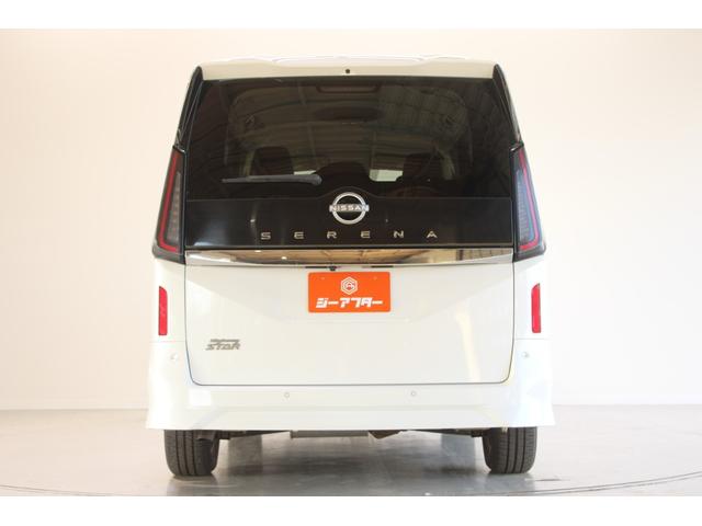 セレナ ハイウェイスターＶ　Ｎｉｓｓａｎｃｏｎｎｅｃｔナビゲーションシステム　アラウンドビューモニター　プロパイロット　クリアランスソナー　両側電動スライドドア　ＬＥＤヘッドライト　純正１６インチＡＷ　デジタルインナーミラー（12枚目）