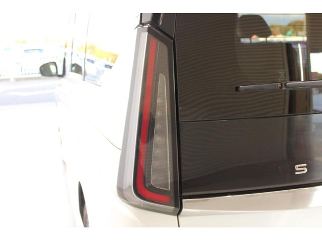 セレナ ハイウェイスターＶ　Ｎｉｓｓａｎｃｏｎｎｅｃｔナビゲーションシステム　アラウンドビューモニター　プロパイロット　クリアランスソナー　両側電動スライドドア　ＬＥＤヘッドライト　純正１６インチＡＷ　デジタルインナーミラー（20枚目）