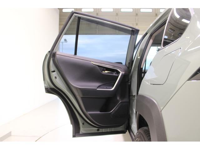 RAV4 アドベンチャー ユーザー買取車 パノラマムーンルーフ 禁煙車 純正10.5インチディスプレイ フルセグTV バックカメラ 合皮スポーティシート シートヒーター シートベンチレーション トヨタセーフティセンス ETC(33枚目)