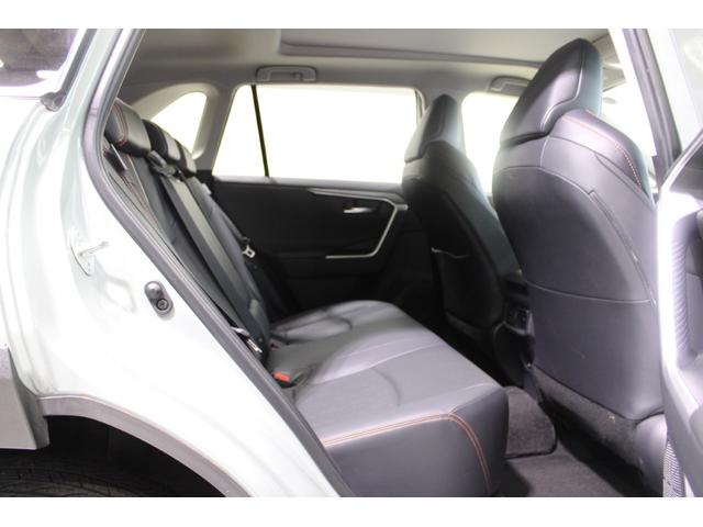 RAV4 アドベンチャー ユーザー買取車 パノラマムーンルーフ 禁煙車 純正10.5インチディスプレイ フルセグTV バックカメラ 合皮スポーティシート シートヒーター シートベンチレーション トヨタセーフティセンス ETC(37枚目)