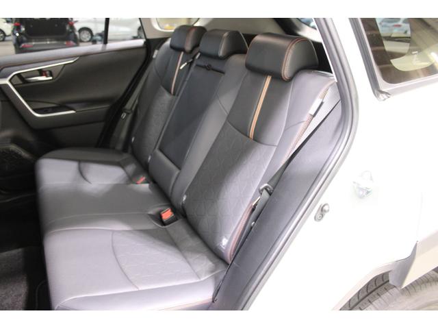 RAV4 アドベンチャー ユーザー買取車 パノラマムーンルーフ 禁煙車 純正10.5インチディスプレイ フルセグTV バックカメラ 合皮スポーティシート シートヒーター シートベンチレーション トヨタセーフティセンス ETC(40枚目)