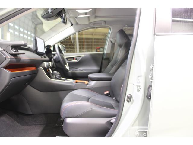 RAV4 アドベンチャー ユーザー買取車 パノラマムーンルーフ 禁煙車 純正10.5インチディスプレイ フルセグTV バックカメラ 合皮スポーティシート シートヒーター シートベンチレーション トヨタセーフティセンス ETC(41枚目)