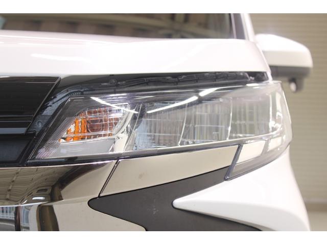 ノア S-Z 禁煙車 純正8インチディスプレイオーディオ バックカメラ トヨタセーフティーセンス フルセグTV 両側電動スライドドア ハーフレザーシート シートヒーター LEDヘッドライト ETC オートハイビーム(17枚目)