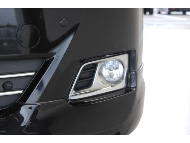 アルファードハイブリッド Ｘ　禁煙車　純正９型ナビ　フルセグＴＶ　バックカメラ　両側電動スライドドア　アクセサリーコンセント（ＡＣ１００Ｖ／１５００Ｗ／コンセント）　パノラマビューモニター　クルーズコントロールシステム（18枚目）