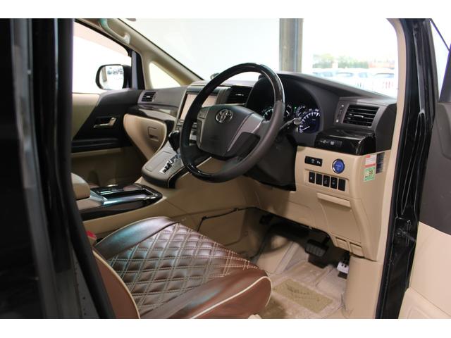 アルファードハイブリッド Ｘ　禁煙車　純正９型ナビ　フルセグＴＶ　バックカメラ　両側電動スライドドア　アクセサリーコンセント（ＡＣ１００Ｖ／１５００Ｗ／コンセント）　パノラマビューモニター　クルーズコントロールシステム（34枚目）