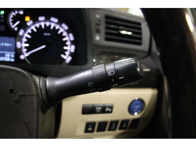 アルファードハイブリッド Ｘ　禁煙車　純正９型ナビ　フルセグＴＶ　バックカメラ　両側電動スライドドア　アクセサリーコンセント（ＡＣ１００Ｖ／１５００Ｗ／コンセント）　パノラマビューモニター　クルーズコントロールシステム（55枚目）
