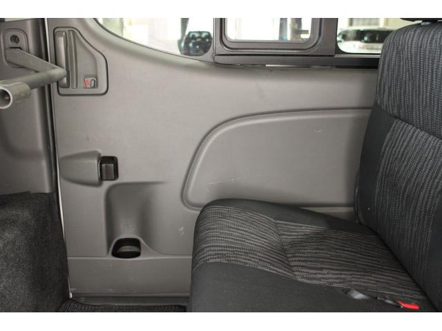 ＮＶ３５０キャラバンバン 　禁煙車　社外アルパイン１０インチナビ　フルセグＴＶ　バックカメラ　衝突軽減ブレーキ　センターデフロック　ＬＥＤヘッドライト　フォグライト　ＥＴＣ　Ｂｌｕｅｔｏｏｔｈ接続　プッシュスタート　電動ミラー（33枚目）