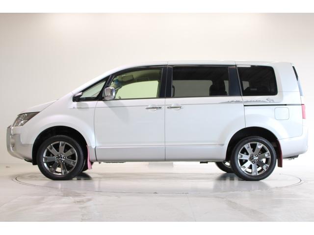 デリカＤ：５ ジャスパー　アルパイン後席モニター　社外ナビ（ＳＤ確認中）　フルセグＴＶ　バックカメラ　両側電動　前席シートヒーター　純正１８ＡＷ　ＬＥＤヘッドライト　フォグランプ　ＥＴＣ　オートクルーズコントロール（10枚目）