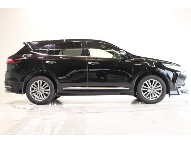 ハリアーハイブリッド プレミアム　モデリスタフルエアロ　サンルーフ　ＯＰ９型ナビ　ＪＢＬサウンド　バックカメラ　フルセグＴＶ　電動リアゲート　レーダークルーズ　３眼ＬＥＤヘッドライト　純正１８インチアルミホイール　ＥＴＣ（14枚目）