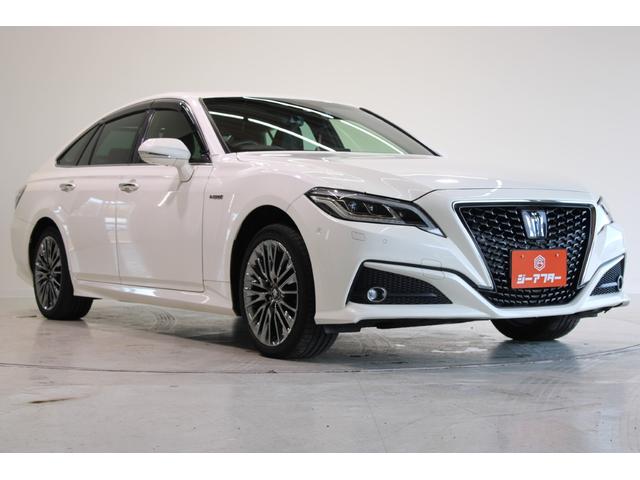 クラウンハイブリッド Ｇ－エグゼクティブ　Ｆｏｕｒ　純正８インチナビ　全周囲カメラ　フルセグＴＶ　禁煙車　温冷黒革シート　メモリー付きパワーシート　ステアリングヒーター　純正１８インチアルミホイール　ブラインドスポットモニター　レーダークルーズ（7枚目）