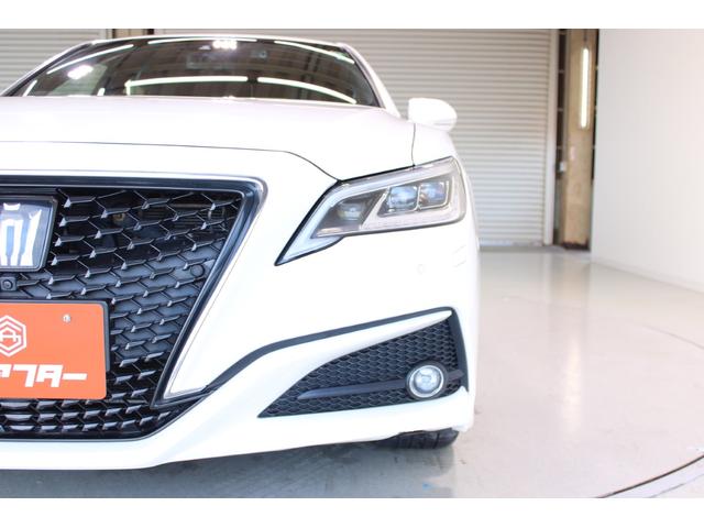 クラウンハイブリッド Ｇ－エグゼクティブ　Ｆｏｕｒ　純正８インチナビ　全周囲カメラ　フルセグＴＶ　禁煙車　温冷黒革シート　メモリー付きパワーシート　ステアリングヒーター　純正１８インチアルミホイール　ブラインドスポットモニター　レーダークルーズ（15枚目）