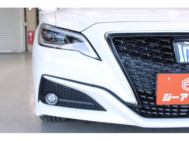 クラウンハイブリッド Ｇ－エグゼクティブ　Ｆｏｕｒ　純正８インチナビ　全周囲カメラ　フルセグＴＶ　禁煙車　温冷黒革シート　メモリー付きパワーシート　ステアリングヒーター　純正１８インチアルミホイール　ブラインドスポットモニター　レーダークルーズ（17枚目）