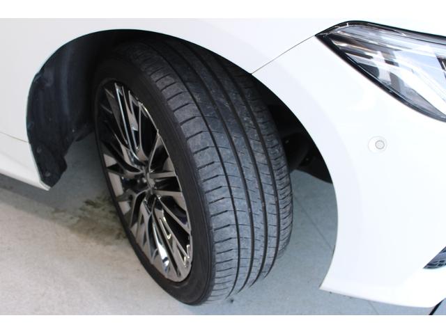 クラウンハイブリッド Ｇ－エグゼクティブ　Ｆｏｕｒ　純正８インチナビ　全周囲カメラ　フルセグＴＶ　禁煙車　温冷黒革シート　メモリー付きパワーシート　ステアリングヒーター　純正１８インチアルミホイール　ブラインドスポットモニター　レーダークルーズ（29枚目）