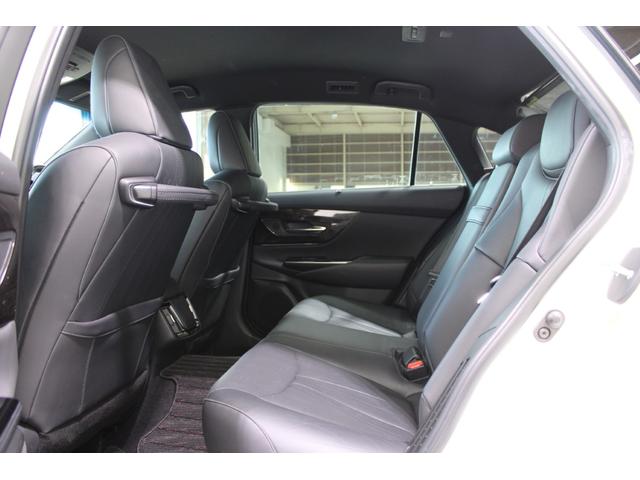 クラウンハイブリッド Ｇ－エグゼクティブ　Ｆｏｕｒ　純正８インチナビ　全周囲カメラ　フルセグＴＶ　禁煙車　温冷黒革シート　メモリー付きパワーシート　ステアリングヒーター　純正１８インチアルミホイール　ブラインドスポットモニター　レーダークルーズ（40枚目）