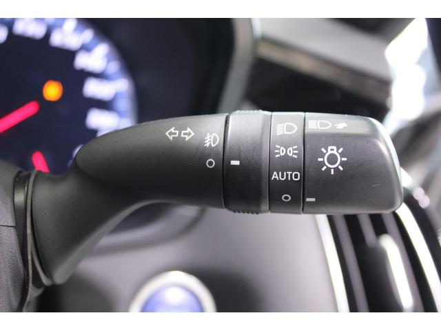 クラウンハイブリッド Ｇ－エグゼクティブ　Ｆｏｕｒ　純正８インチナビ　全周囲カメラ　フルセグＴＶ　禁煙車　温冷黒革シート　メモリー付きパワーシート　ステアリングヒーター　純正１８インチアルミホイール　ブラインドスポットモニター　レーダークルーズ（49枚目）