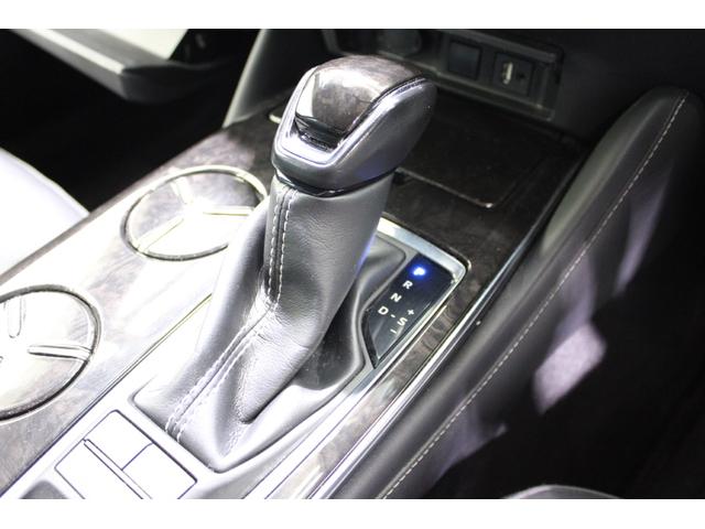 クラウンハイブリッド Ｇ－エグゼクティブ　Ｆｏｕｒ　純正８インチナビ　全周囲カメラ　フルセグＴＶ　禁煙車　温冷黒革シート　メモリー付きパワーシート　ステアリングヒーター　純正１８インチアルミホイール　ブラインドスポットモニター　レーダークルーズ（55枚目）