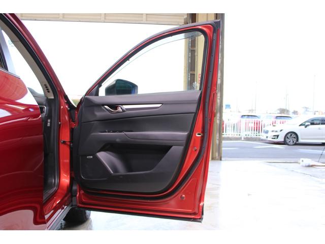 ＣＸ－５ ＸＤ　プロアクティブ　６速ＭＴ　純正ナビ　ＢＯＳＥサウンドシステム　全周囲カメラ　フルセグＴＶ　ＣＤ＆ＤＶＤ　ステアリングヒーター　シートヒーター　ＬＥＤヘッドライト　フロントフォグライト　電動リアゲート　レーダークルーズ（30枚目）