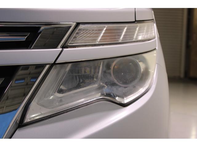 エルグランド 350ハイウェイスター 禁煙車 1オーナー オプションナビ フルセグTV 全周囲カメラ 両側電動スライド 後席モニター 電動リアゲート レーダークルーズコントロールシステム LEDヘッドライト 黒ハーフレザーシート(16枚目)