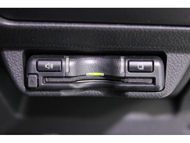 レヴォーグ ＳＴＩスポーツ　ＥＸ　禁煙車　ＳＴＩフルエアロ　ＳＴＩマフラー　純正１１．６インチナビ　バックカメラ　サイドカメラ　フルセグＴＶ　メモリー付き温熱赤黒革パワーシート　アイサイト　電動リアゲート　デジタルインナーミラー（5枚目）