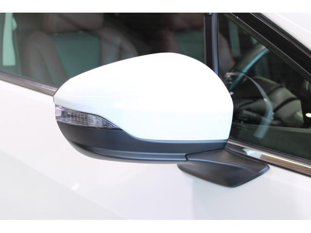 レヴォーグ ＳＴＩスポーツ　ＥＸ　禁煙車　ＳＴＩフルエアロ　ＳＴＩマフラー　純正１１．６インチナビ　バックカメラ　サイドカメラ　フルセグＴＶ　メモリー付き温熱赤黒革パワーシート　アイサイト　電動リアゲート　デジタルインナーミラー（22枚目）