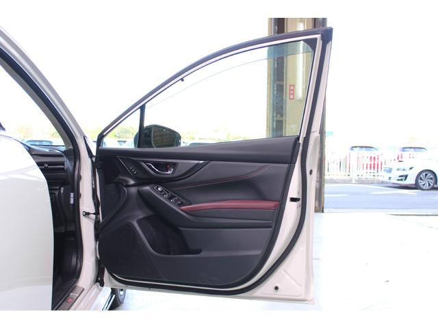 レヴォーグ ＳＴＩスポーツ　ＥＸ　禁煙車　ＳＴＩフルエアロ　ＳＴＩマフラー　純正１１．６インチナビ　バックカメラ　サイドカメラ　フルセグＴＶ　メモリー付き温熱赤黒革パワーシート　アイサイト　電動リアゲート　デジタルインナーミラー（30枚目）