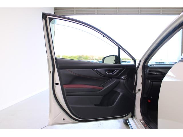 レヴォーグ ＳＴＩスポーツ　ＥＸ　禁煙車　ＳＴＩフルエアロ　ＳＴＩマフラー　純正１１．６インチナビ　バックカメラ　サイドカメラ　フルセグＴＶ　メモリー付き温熱赤黒革パワーシート　アイサイト　電動リアゲート　デジタルインナーミラー（36枚目）