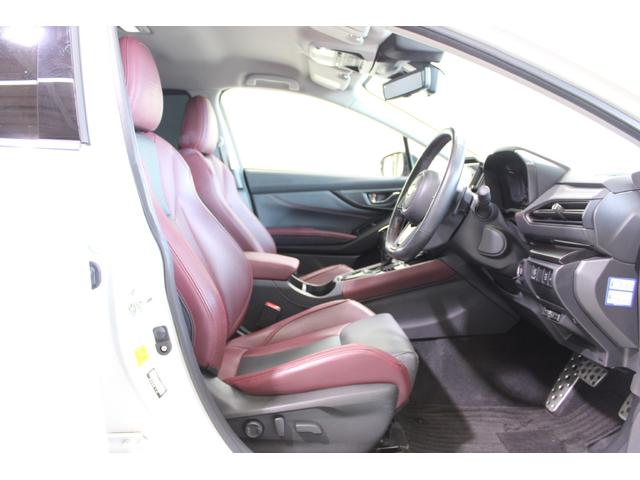 レヴォーグ ＳＴＩスポーツ　ＥＸ　禁煙車　ＳＴＩフルエアロ　ＳＴＩマフラー　純正１１．６インチナビ　バックカメラ　サイドカメラ　フルセグＴＶ　メモリー付き温熱赤黒革パワーシート　アイサイト　電動リアゲート　デジタルインナーミラー（37枚目）