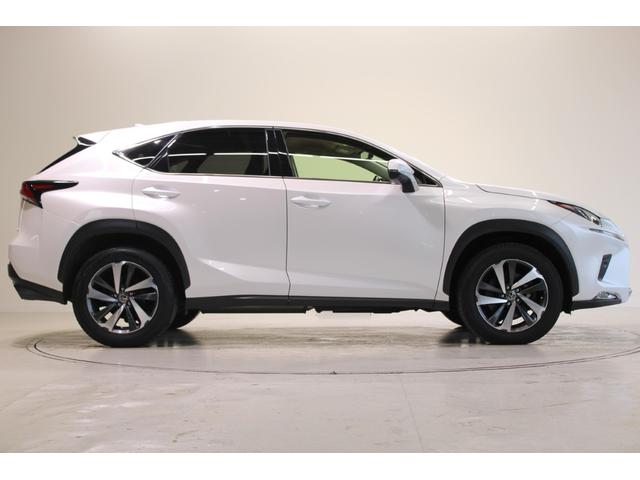 ＮＸ ＮＸ３００　Ｉパッケージ　禁煙車　純正１０．３インチナビ　全周囲カメラ　フルセグＴＶ　ステアリングヒーター　パーキングサポートブレーキ　ＯＰ１８インチアルミホイール　ＡＣ１００Ｖ　電動リアゲート　レーダークルーズ　ＥＴＣ２．０（15枚目）