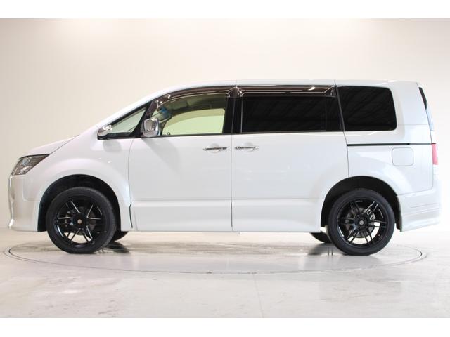 デリカＤ：５ ローデスト　Ｄ　パワーパッケージ　禁煙車　ＡＬＰＩＮＥ９インチナビ　バックカメラ　ＡＬＰＩＮＥ後席モニター　両側電動スライドドア　オートクルーズコントロール　ＥＴＣ　パドルシフト　ＨＩＤヘッドライトフォグランプ　Ｂｌｕｅｔｏｏｔｈ接続（11枚目）