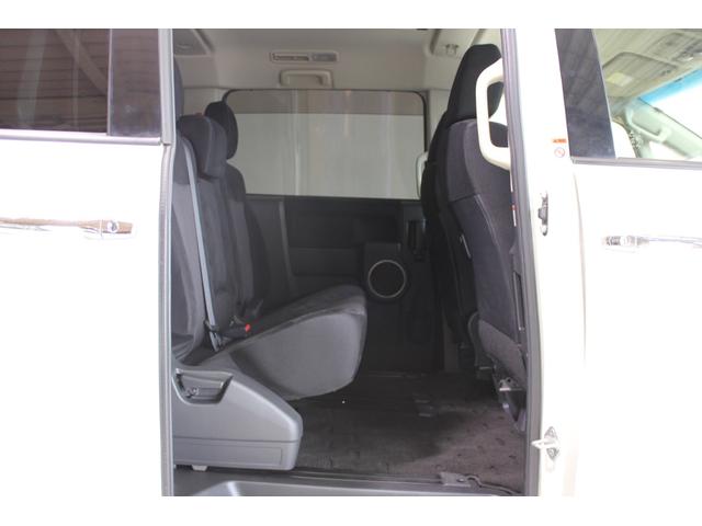 デリカＤ：５ ローデスト　Ｄ　パワーパッケージ　禁煙車　ＡＬＰＩＮＥ９インチナビ　バックカメラ　ＡＬＰＩＮＥ後席モニター　両側電動スライドドア　オートクルーズコントロール　ＥＴＣ　パドルシフト　ＨＩＤヘッドライトフォグランプ　Ｂｌｕｅｔｏｏｔｈ接続（42枚目）