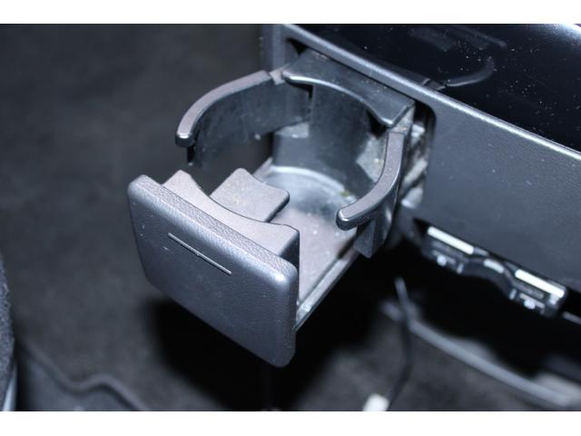 デリカＤ：５ ローデスト　Ｄ　パワーパッケージ　禁煙車　ＡＬＰＩＮＥ９インチナビ　バックカメラ　ＡＬＰＩＮＥ後席モニター　両側電動スライドドア　オートクルーズコントロール　ＥＴＣ　パドルシフト　ＨＩＤヘッドライトフォグランプ　Ｂｌｕｅｔｏｏｔｈ接続（61枚目）