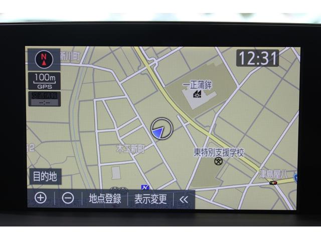 クラウンハイブリッド S Four エレガンススタイル 禁煙車 サンルーフ 純正8インチナビ フルセグTV バックカメラ レーダ-クル-ズコントロ-ルシステム 半革温熱シート ETC2.0 ステアリングヒータ- 衝突軽減ブレーキ LEDヘッドライト(5枚目)