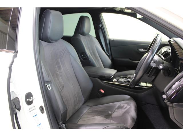 クラウンハイブリッド S Four エレガンススタイル 禁煙車 サンルーフ 純正8インチナビ フルセグTV バックカメラ レーダ-クル-ズコントロ-ルシステム 半革温熱シート ETC2.0 ステアリングヒータ- 衝突軽減ブレーキ LEDヘッドライト(38枚目)