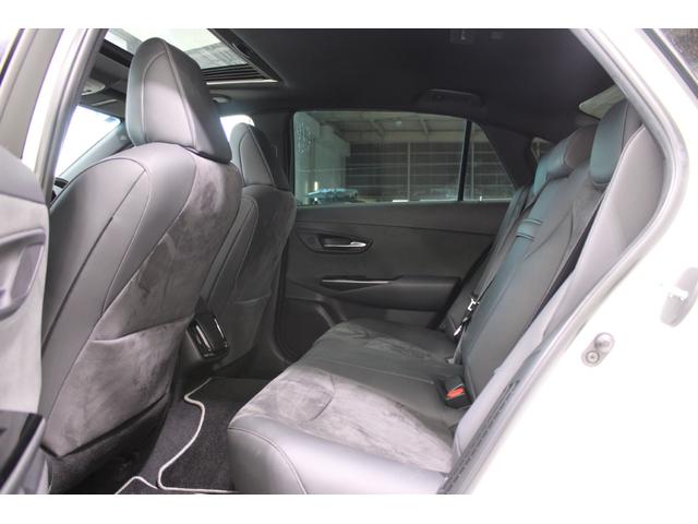 クラウンハイブリッド S Four エレガンススタイル 禁煙車 サンルーフ 純正8インチナビ フルセグTV バックカメラ レーダ-クル-ズコントロ-ルシステム 半革温熱シート ETC2.0 ステアリングヒータ- 衝突軽減ブレーキ LEDヘッドライト(41枚目)