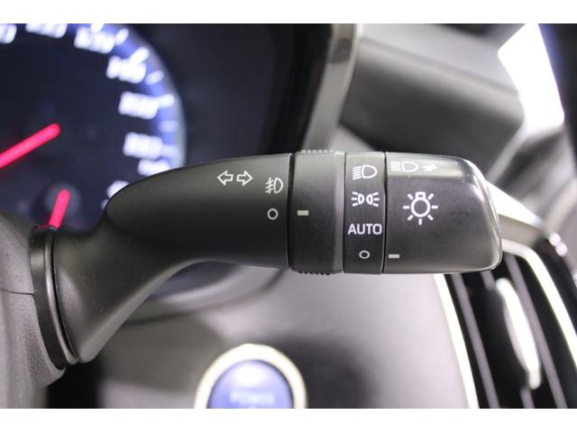 クラウンハイブリッド S Four エレガンススタイル 禁煙車 サンルーフ 純正8インチナビ フルセグTV バックカメラ レーダ-クル-ズコントロ-ルシステム 半革温熱シート ETC2.0 ステアリングヒータ- 衝突軽減ブレーキ LEDヘッドライト(48枚目)