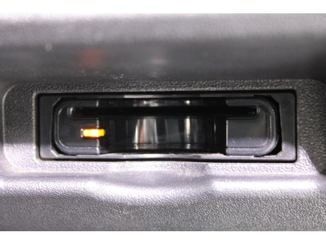 大好評のボディコーティング「ハイモースコート」もご納車までに施工可能。雨染みや線傷など中古車だからと諦めていませんか？ピカピカの状態でお乗り出しいただけます。