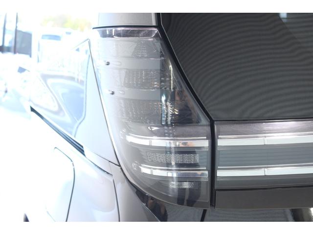 ヴォクシー Ｓ－Ｇ　禁煙車　純正１０インチディスプレイオーディオナビ　フルセグＴＶ　バックカメラ　トヨタセーフティセンス　両側電動スライドドア　ＬＥＤヘッドライト　ＥＴＣ２．０　Ｂｌｕｅｔｏｏｔｈ接続　ＣＤ＆ＤＶＤ（20枚目）