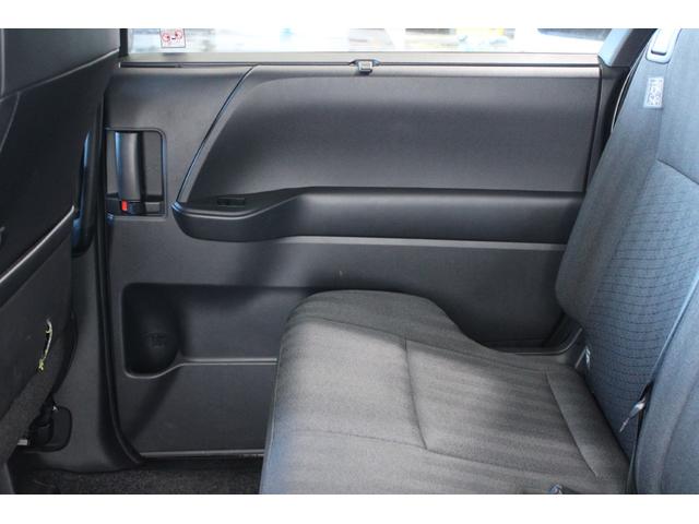 ヴォクシー Ｓ－Ｇ　禁煙車　純正１０インチディスプレイオーディオナビ　フルセグＴＶ　バックカメラ　トヨタセーフティセンス　両側電動スライドドア　ＬＥＤヘッドライト　ＥＴＣ２．０　Ｂｌｕｅｔｏｏｔｈ接続　ＣＤ＆ＤＶＤ（36枚目）