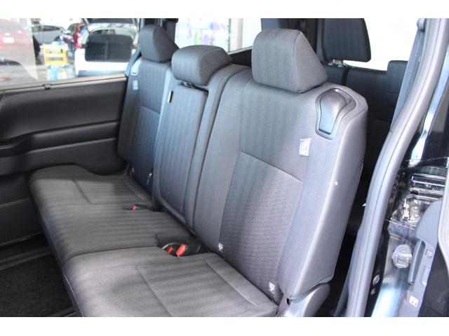 ヴォクシー Ｓ－Ｇ　禁煙車　純正１０インチディスプレイオーディオナビ　フルセグＴＶ　バックカメラ　トヨタセーフティセンス　両側電動スライドドア　ＬＥＤヘッドライト　ＥＴＣ２．０　Ｂｌｕｅｔｏｏｔｈ接続　ＣＤ＆ＤＶＤ（45枚目）