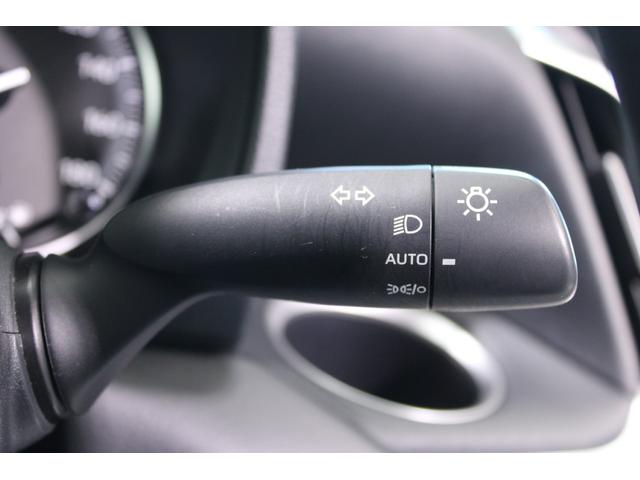 ヴォクシー Ｓ－Ｇ　禁煙車　純正１０インチディスプレイオーディオナビ　フルセグＴＶ　バックカメラ　トヨタセーフティセンス　両側電動スライドドア　ＬＥＤヘッドライト　ＥＴＣ２．０　Ｂｌｕｅｔｏｏｔｈ接続　ＣＤ＆ＤＶＤ（54枚目）