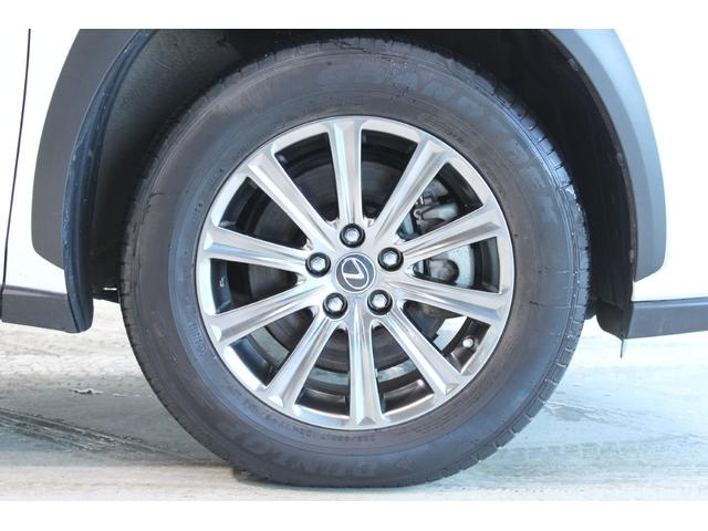 ＮＸ ＮＸ３００　禁煙車　サンルーフ　純正１０．３インチナビ　フルセグＴＶ　バックサイドカメラ　レーダークルーズコントロール　衝突軽減ブレーキ　ＬＥＤヘッドライト　ＥＴＣ２．０　電動リアゲート　パワーシート　純正ＡＷ（23枚目）