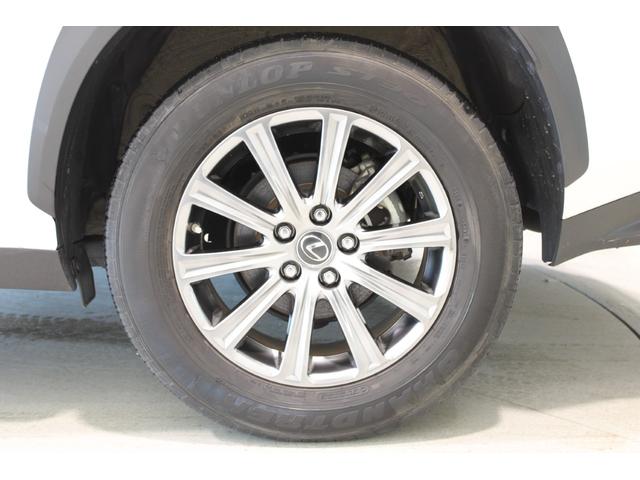 ＮＸ ＮＸ３００　禁煙車　サンルーフ　純正１０．３インチナビ　フルセグＴＶ　バックサイドカメラ　レーダークルーズコントロール　衝突軽減ブレーキ　ＬＥＤヘッドライト　ＥＴＣ２．０　電動リアゲート　パワーシート　純正ＡＷ（25枚目）