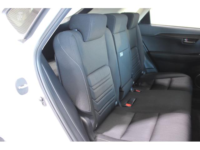 ＮＸ ＮＸ３００　禁煙車　サンルーフ　純正１０．３インチナビ　フルセグＴＶ　バックサイドカメラ　レーダークルーズコントロール　衝突軽減ブレーキ　ＬＥＤヘッドライト　ＥＴＣ２．０　電動リアゲート　パワーシート　純正ＡＷ（38枚目）