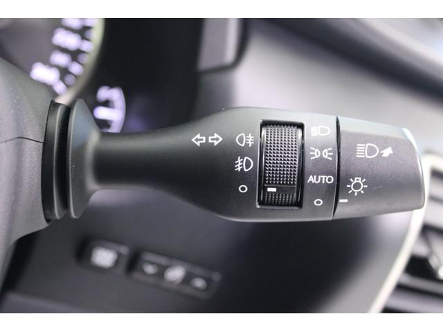 ＮＸ ＮＸ３００　禁煙車　サンルーフ　純正１０．３インチナビ　フルセグＴＶ　バックサイドカメラ　レーダークルーズコントロール　衝突軽減ブレーキ　ＬＥＤヘッドライト　ＥＴＣ２．０　電動リアゲート　パワーシート　純正ＡＷ（49枚目）